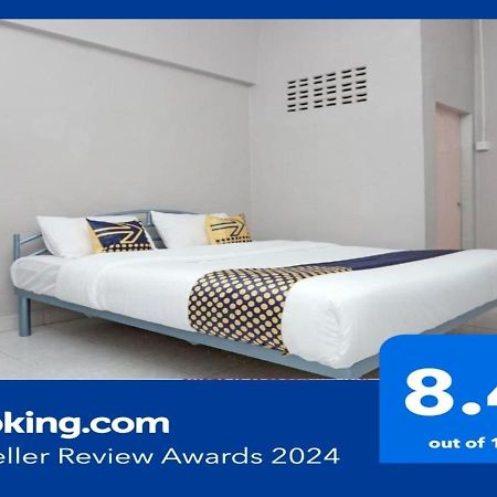 SPOT ON 2200 Hotel Gunung Sari Rantauprapat Bagian luar foto