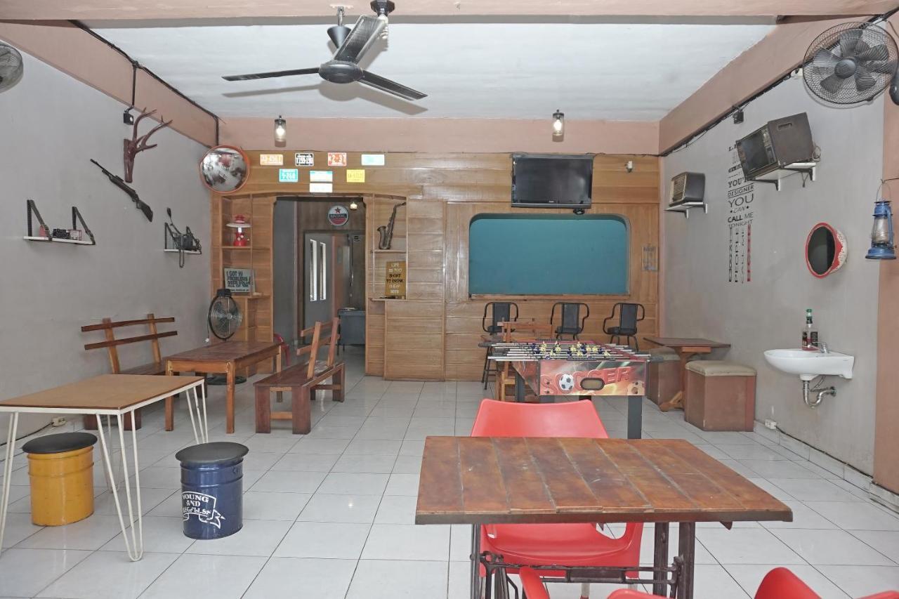 SPOT ON 2200 Hotel Gunung Sari Rantauprapat Bagian luar foto
