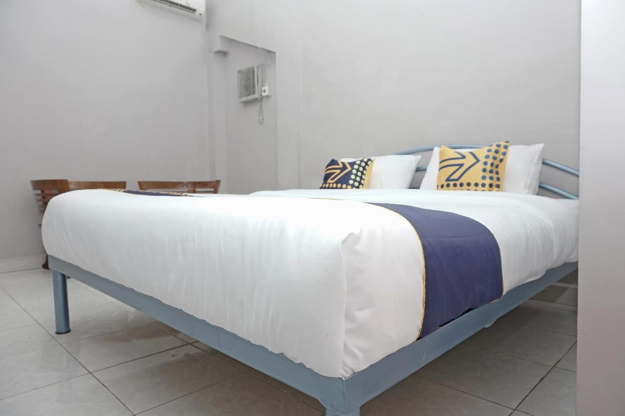 SPOT ON 2200 Hotel Gunung Sari Rantauprapat Bagian luar foto