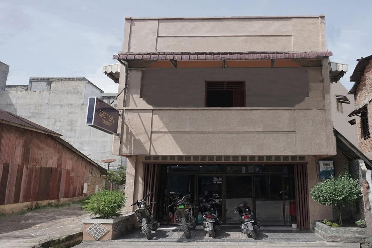 SPOT ON 2200 Hotel Gunung Sari Rantauprapat Bagian luar foto